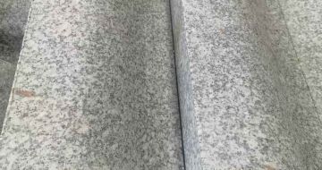 芙蓉白S型拉丝面路沿石