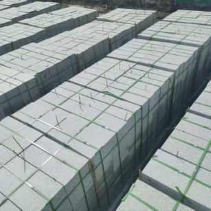  芝麻白1.8公分火烧300*600地铺，清仓大甩卖