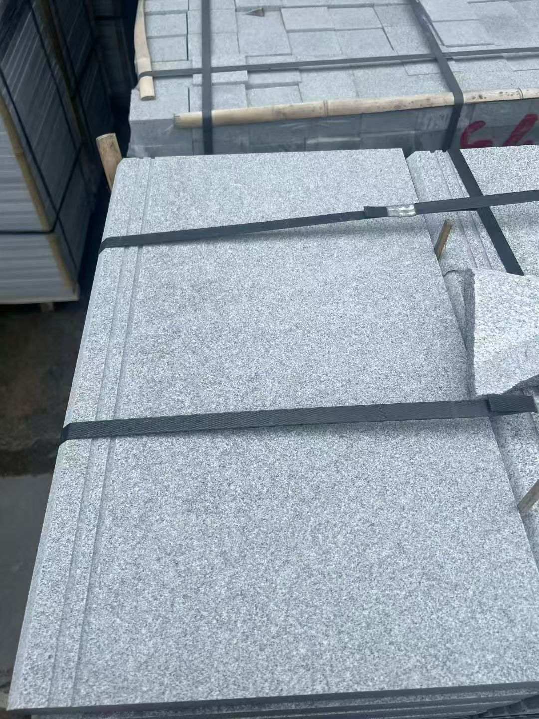  芝麻灰火烧面拉槽台阶