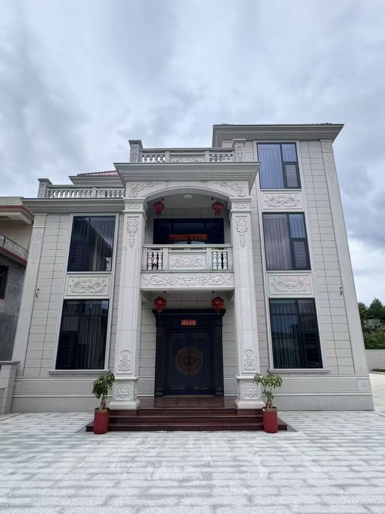  芝麻白石材别墅干挂案例展示