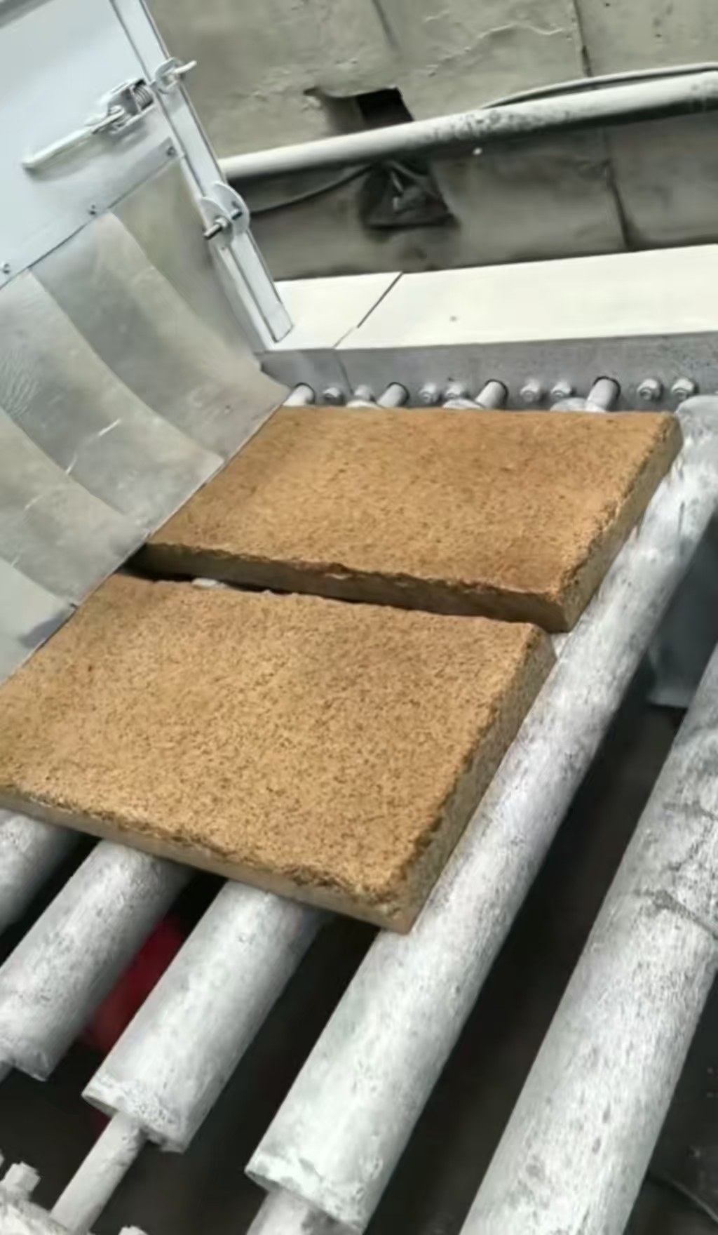  仿古石流水线生产，各种颜色可定制