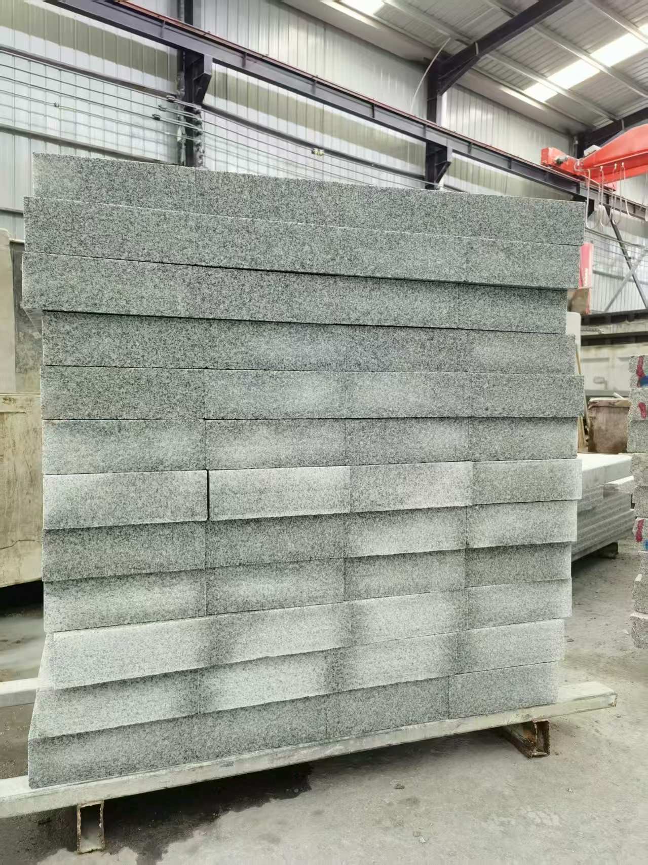  芝麻白10公分300*600广场地铺，A料定制，尺寸标准，厚薄均匀