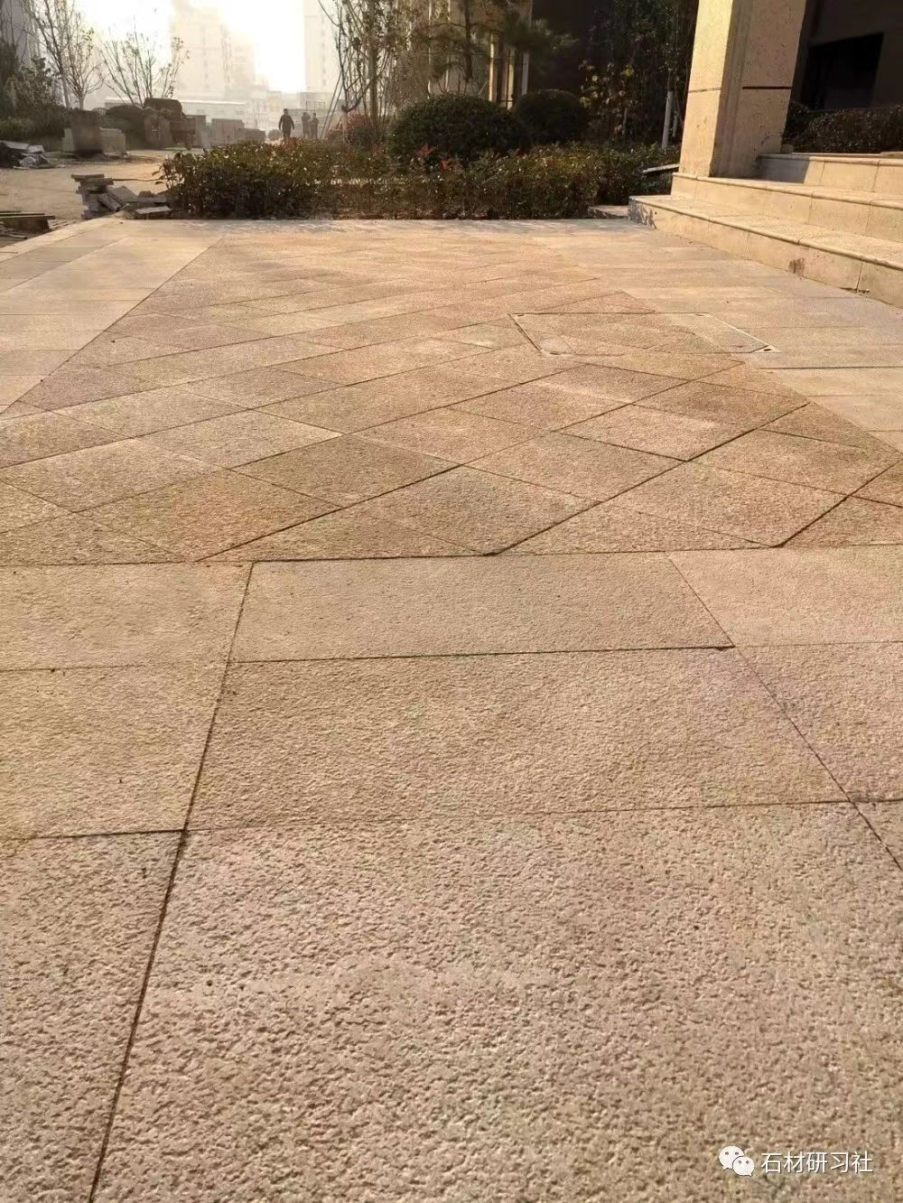 黄金麻荔枝面铺贴